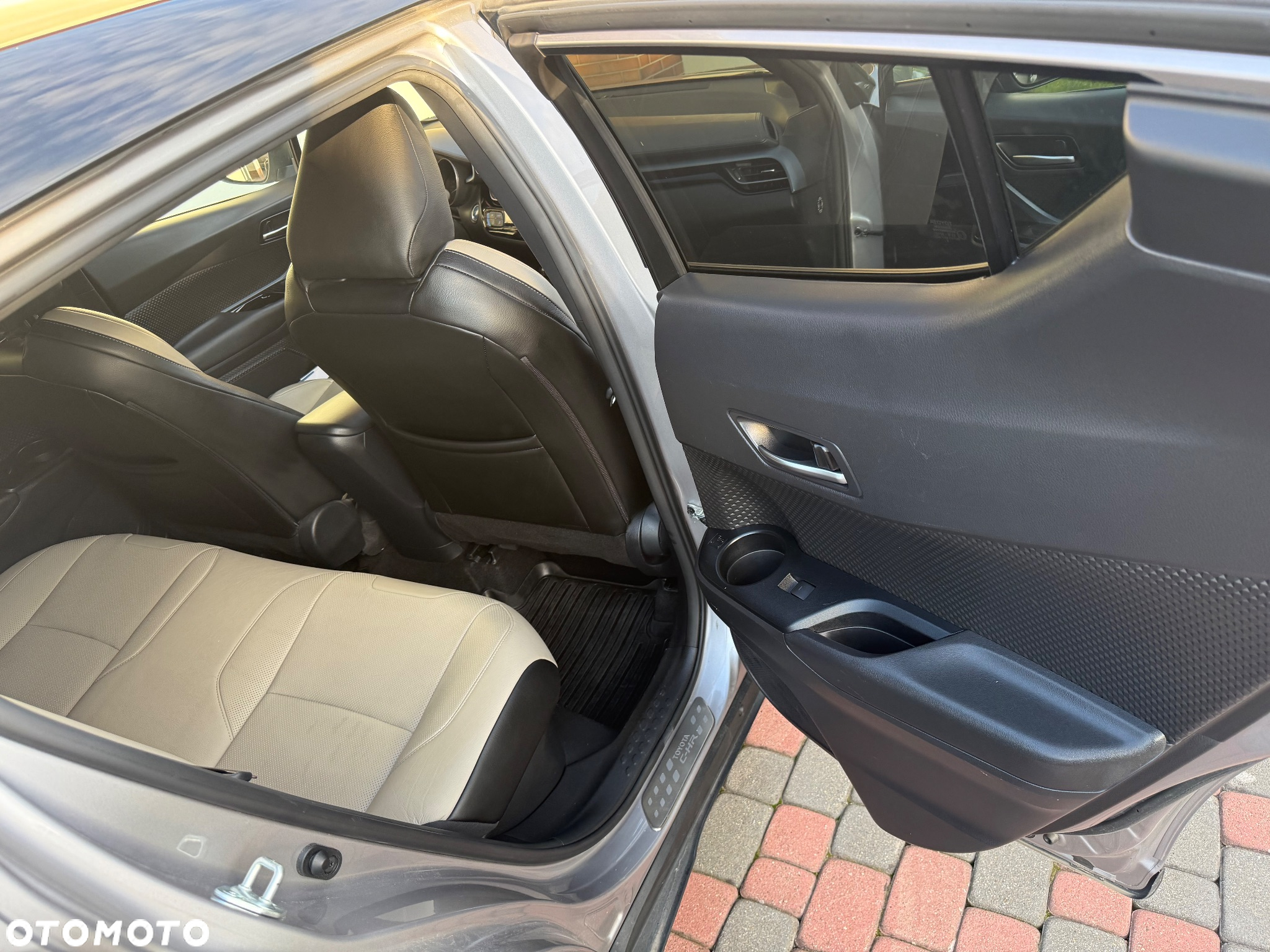Toyota C-HR - 7