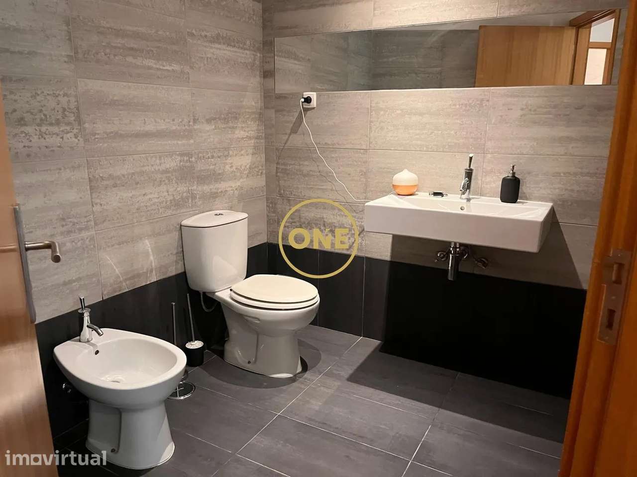 Excelente apartamento T2 duplex para arrendamento - Grande imagem: 4/20