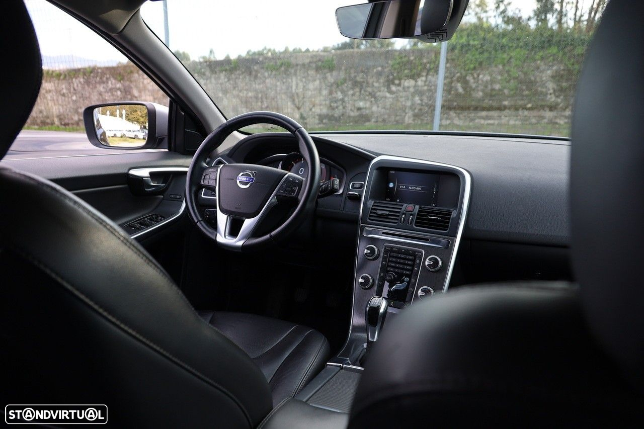 Volvo XC 60 2.0 D4 Summum - 12