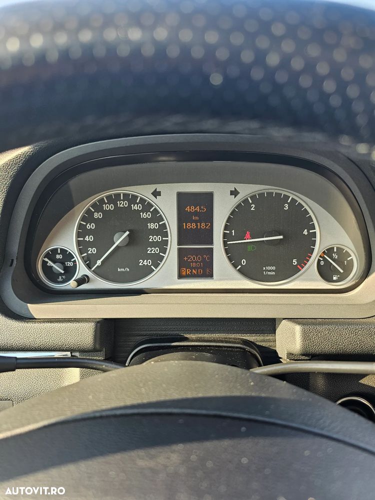 Mercedes-Benz B 200 - 10