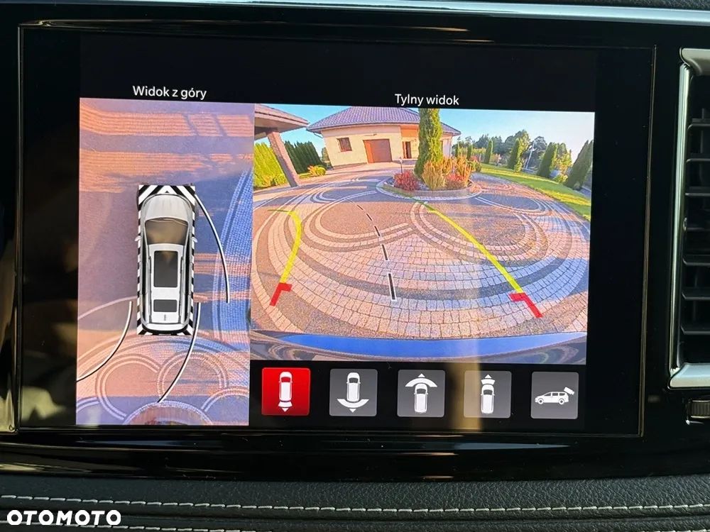 Chrysler Pacifica - 26
