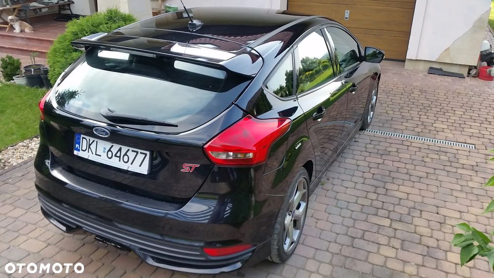 Ford Focus ST - 6