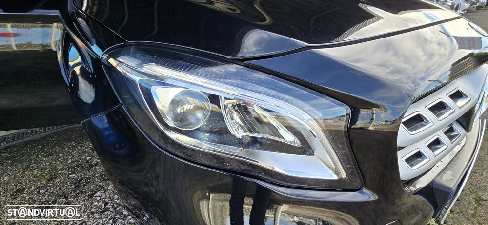 Mercedes-Benz GLA 200 d 7G-DCT AMG Line - 13