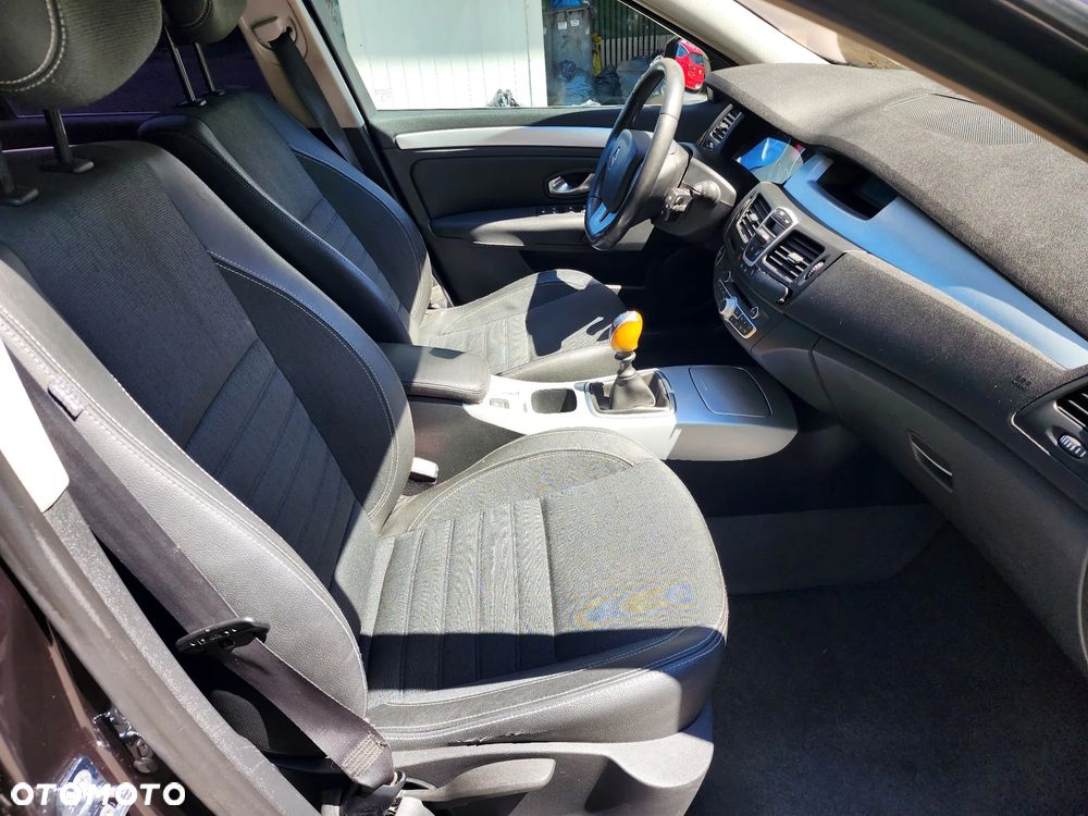 Renault Laguna 2.0 16V 140 Dynamique - 19