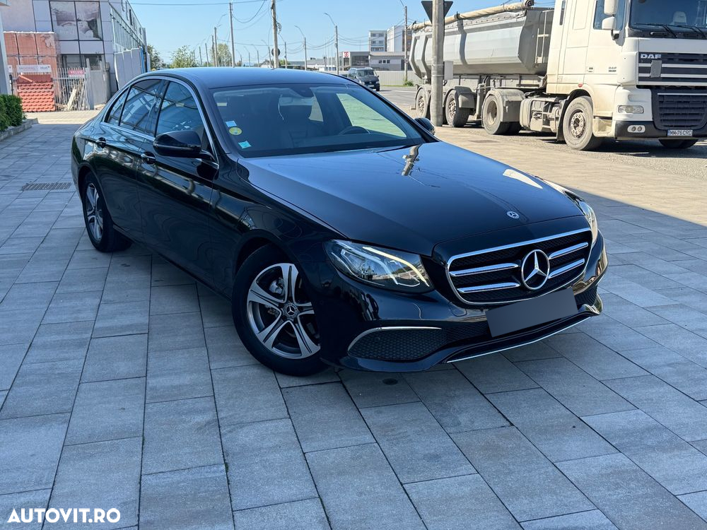 Mercedes-Benz E 220 d T 9G-TRONIC Avantgarde - 24