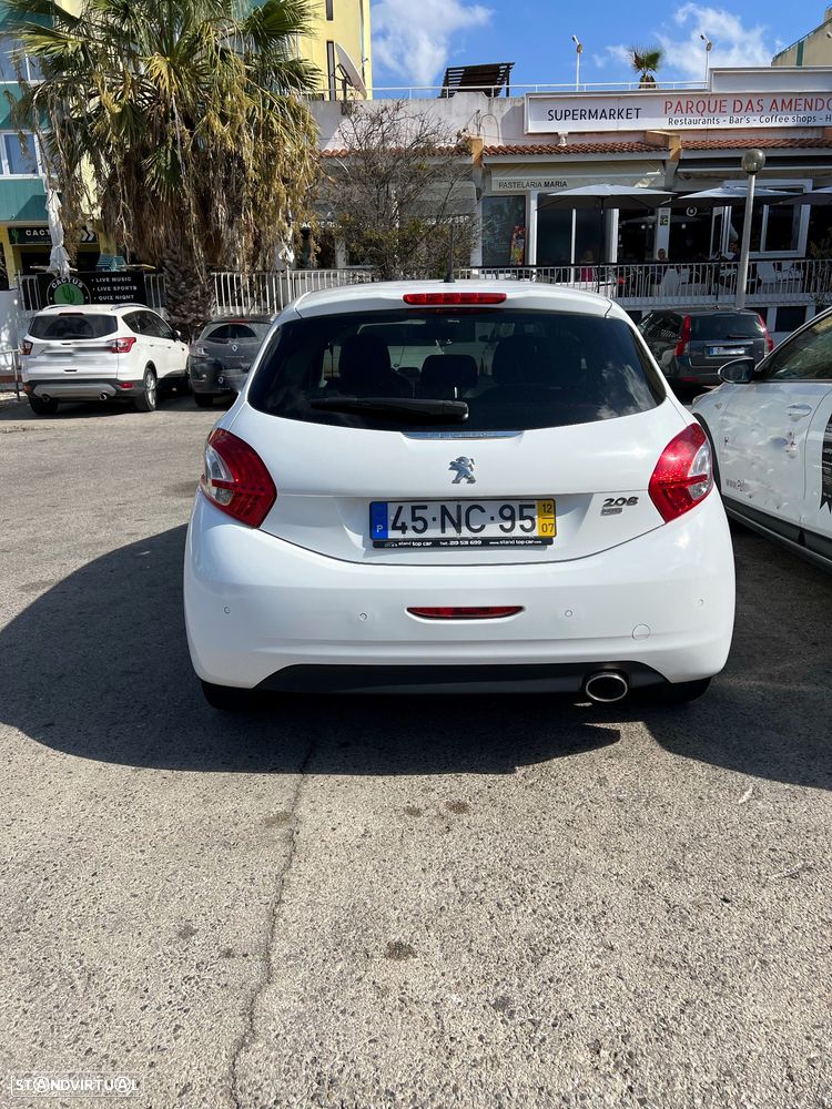 Peugeot 208 1.6 e-HDi Allure - 16