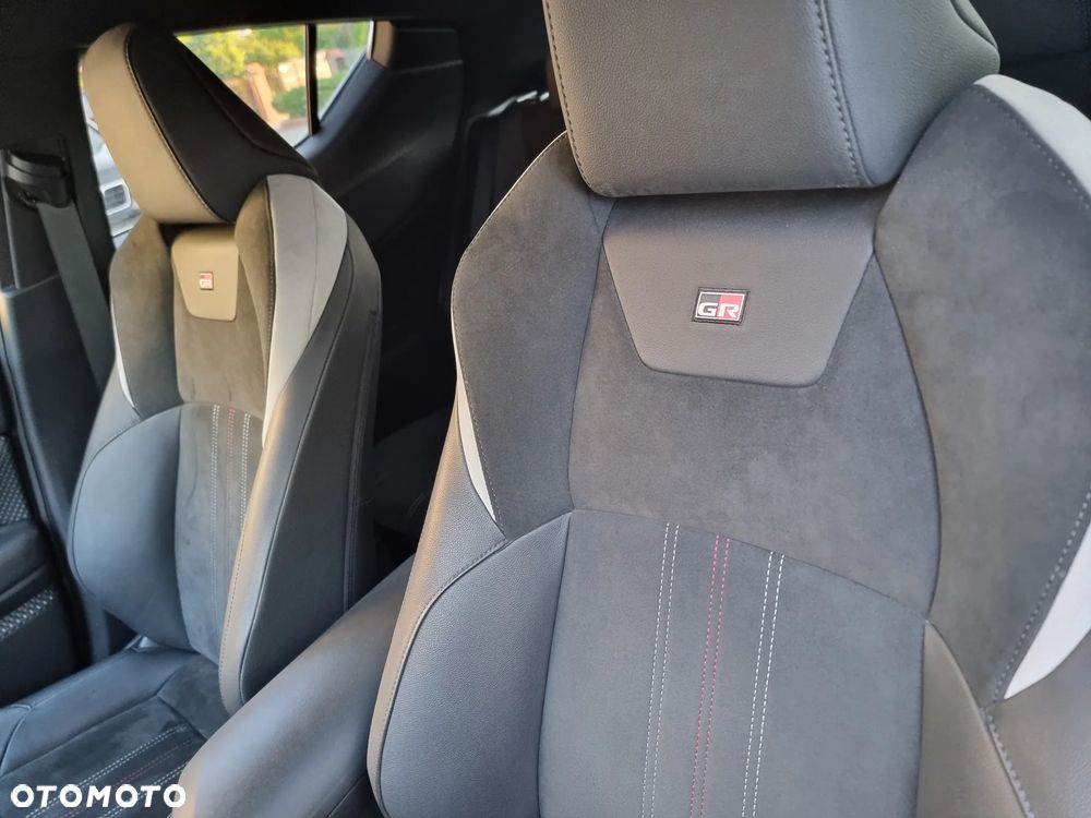 Toyota C-HR 2.0 Hybrid GR Sport - 34