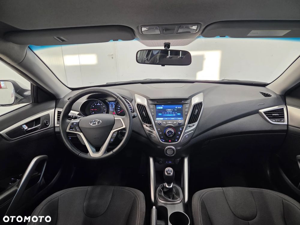 Hyundai Veloster 1.6 blue Premium - 18