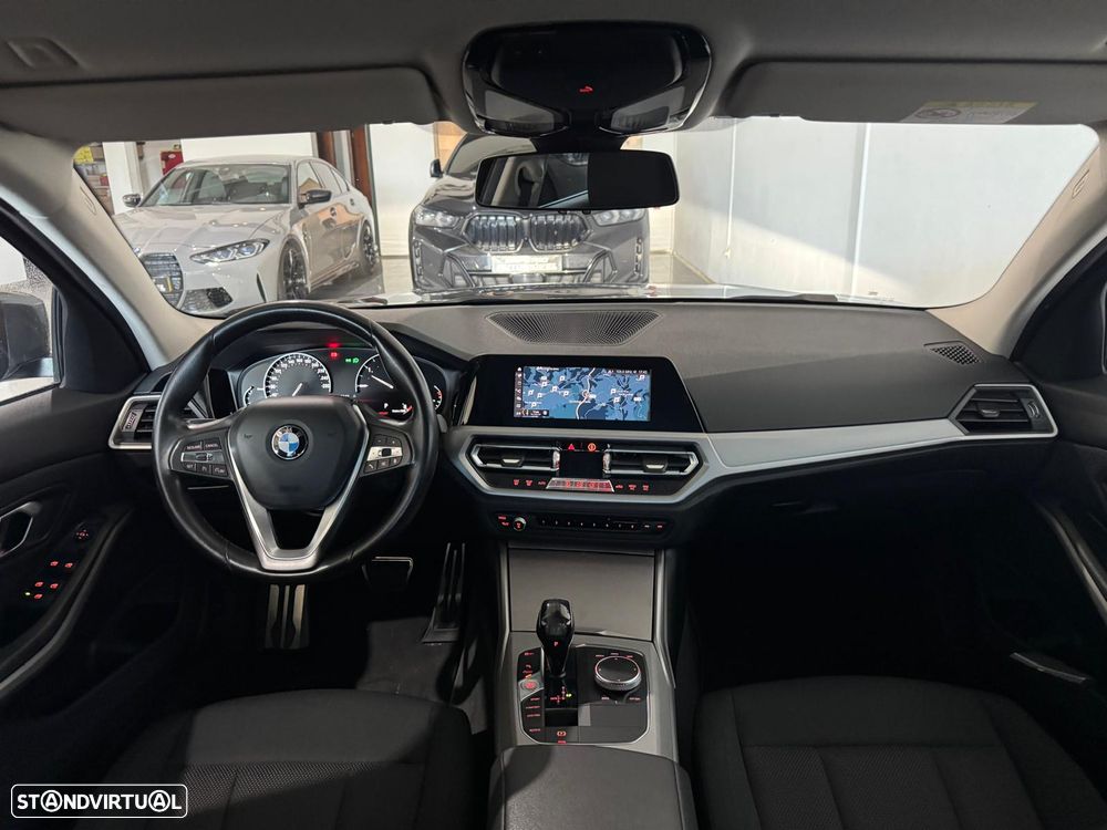 BMW 320 d Auto - 36