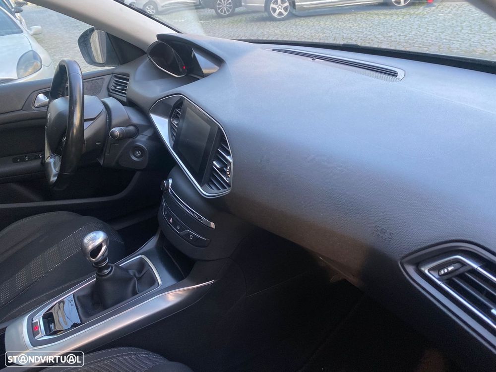 Peugeot 308 SW 1.6 e-HDi Allure - 25