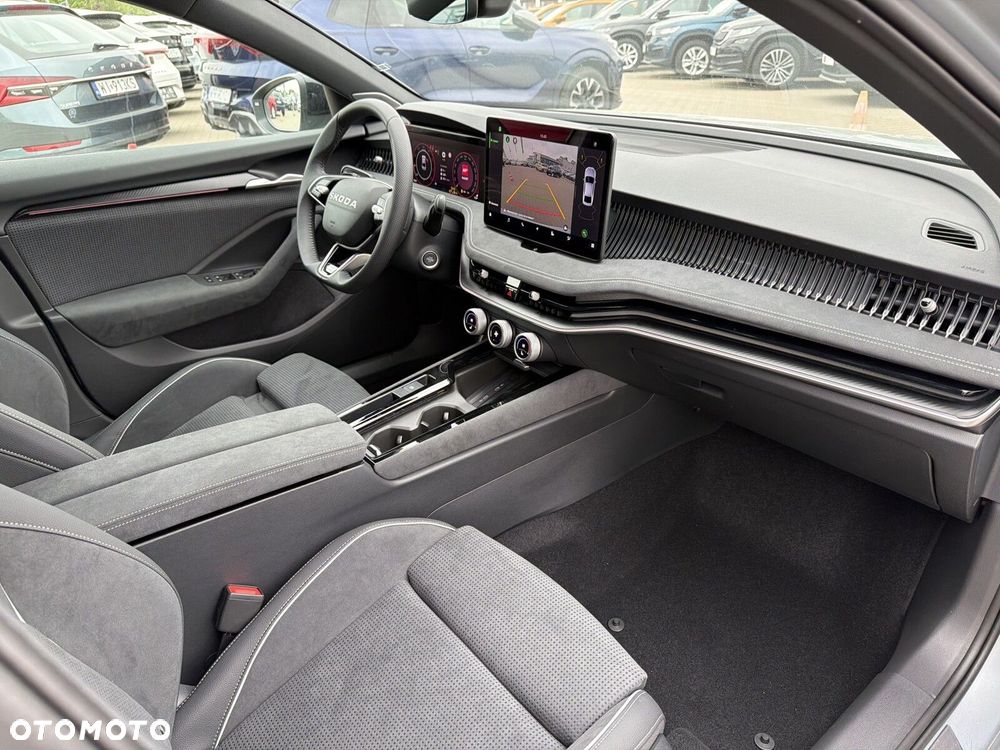 Skoda Superb 2.0 TDI SCR 4x4 Sportline DSG - 16