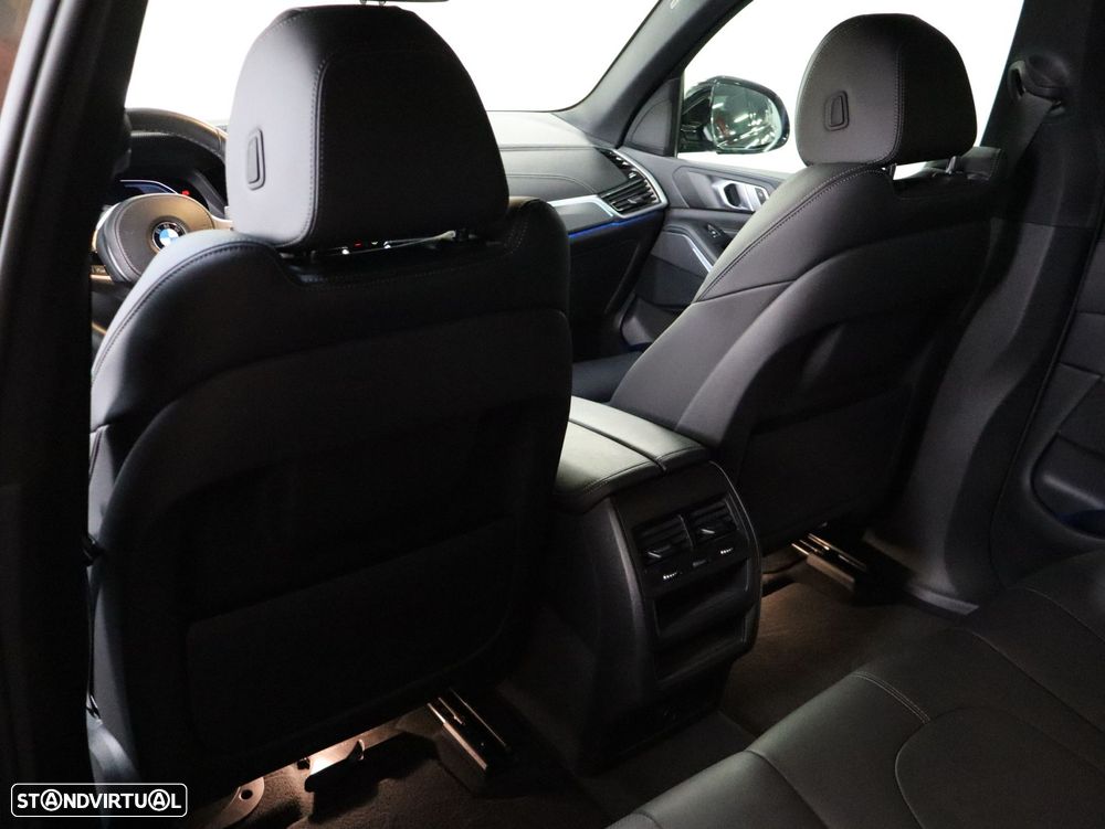 BMW X5 45 e xDrive Pack M - 11