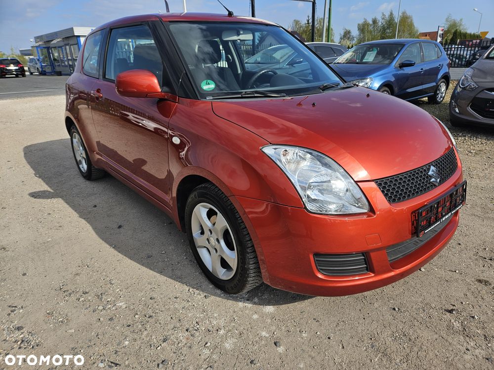 Suzuki Swift - 1