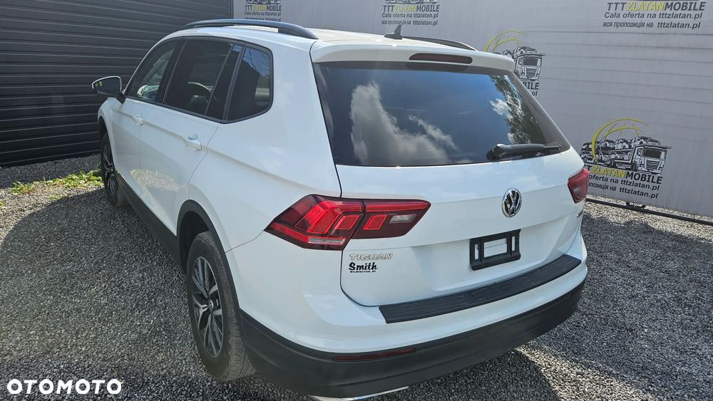 Volkswagen Tiguan - 24