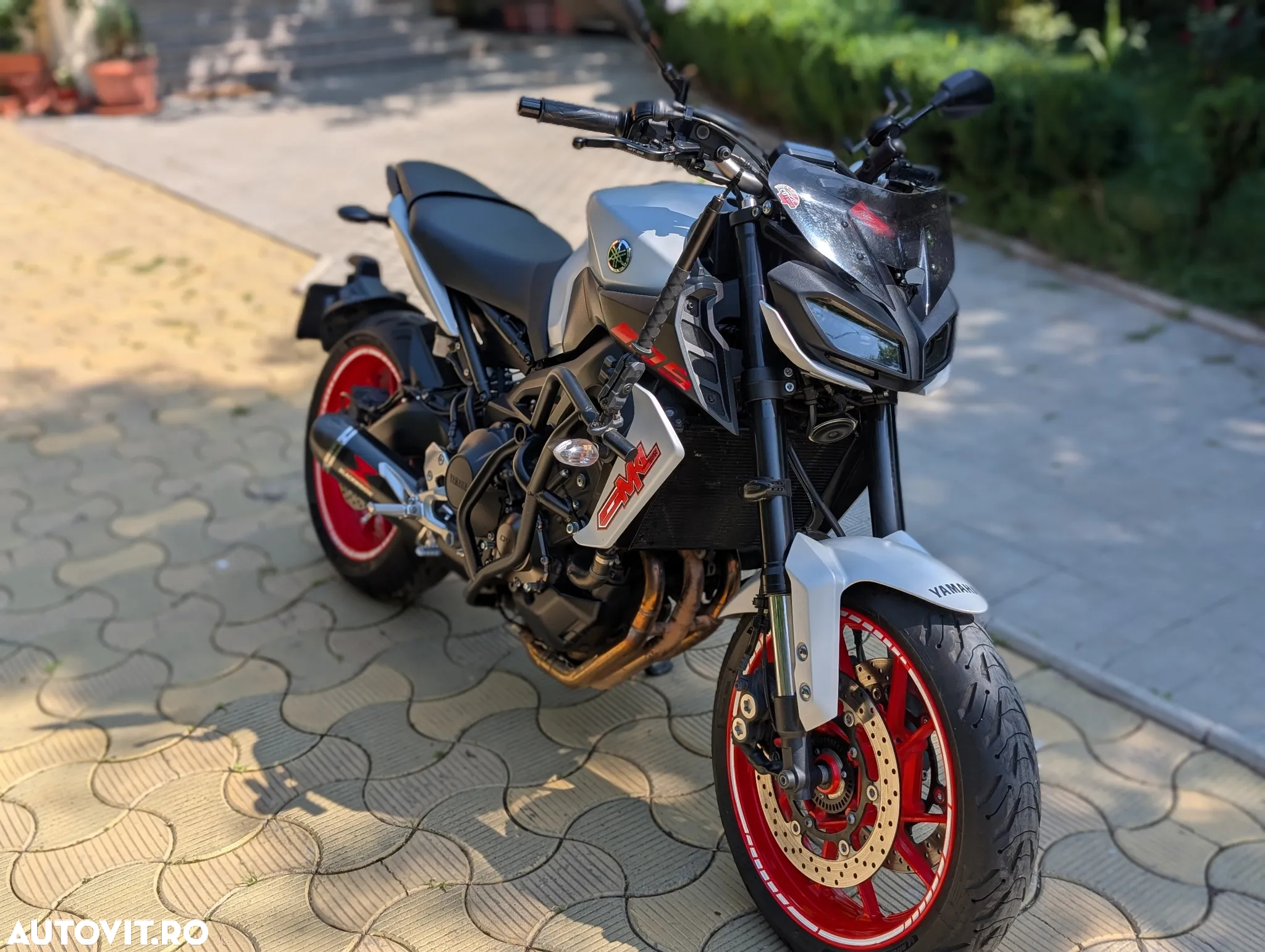 Yamaha MT-09 - 4