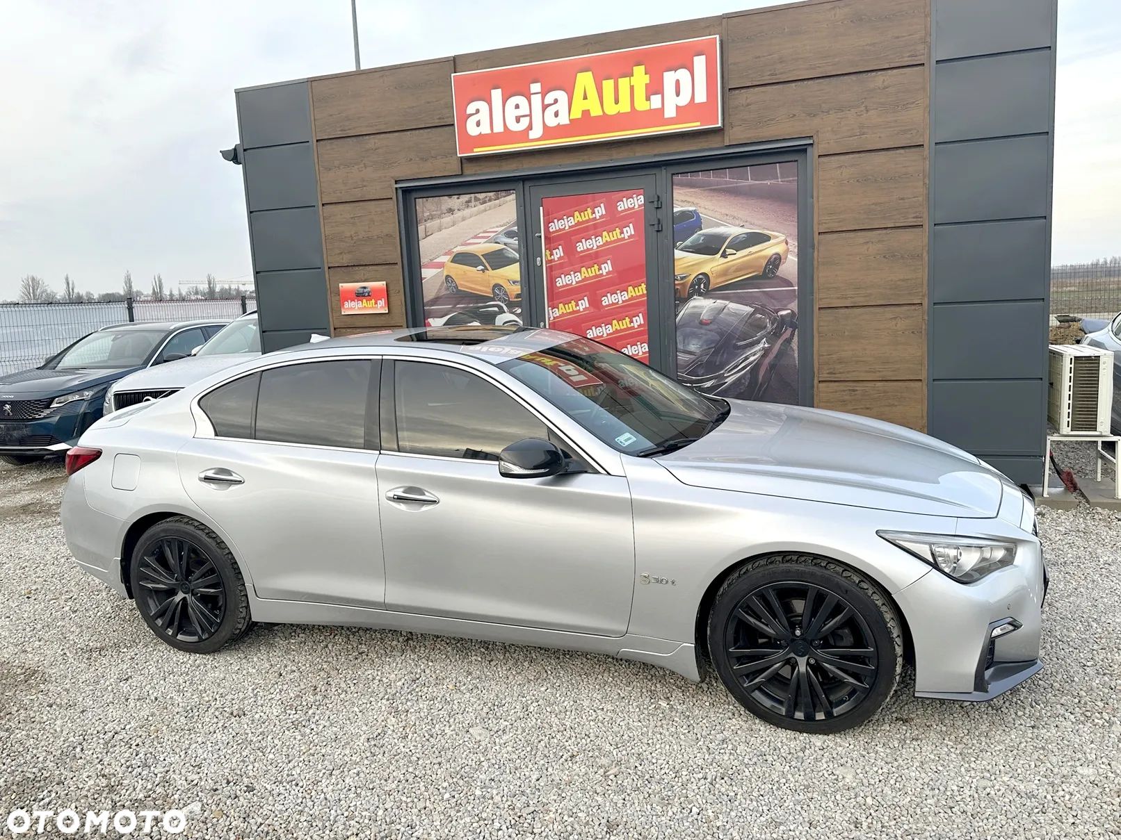 Infiniti Q50 - 1