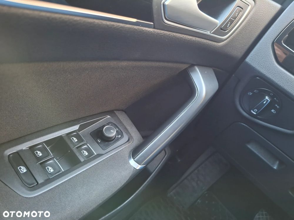 Volkswagen Touran 2.0 TDI BMT Highline DSG - 17