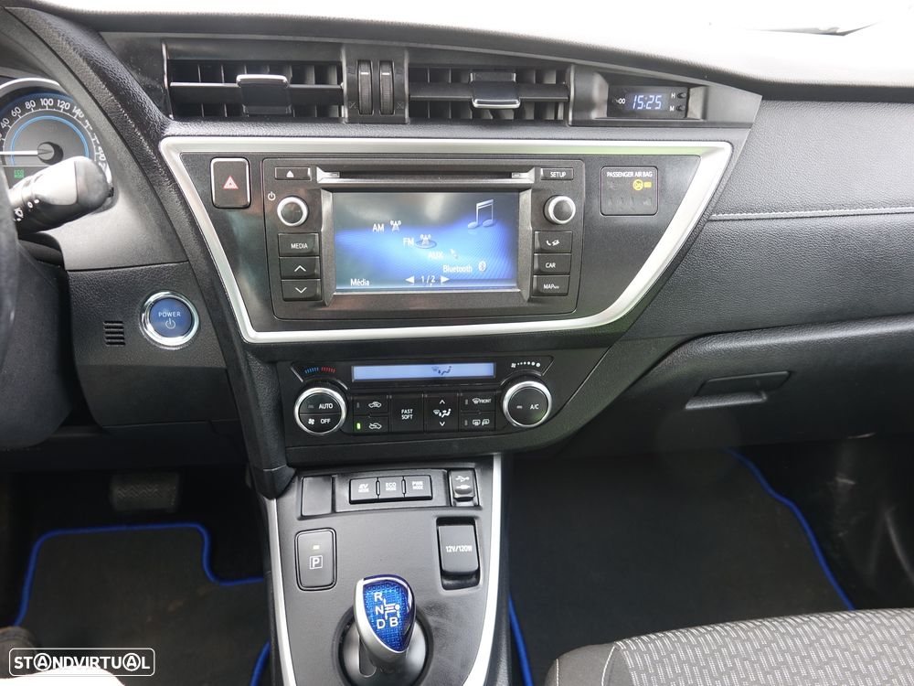 Toyota Auris 1.8 HSD - 9