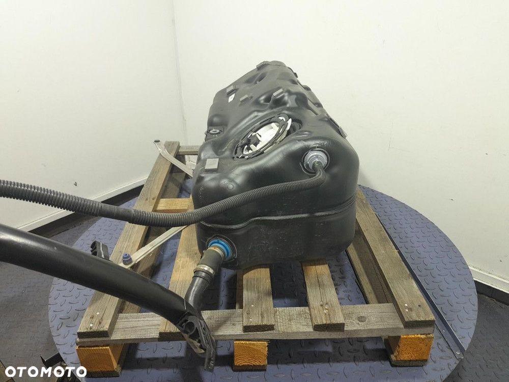 BMW X3 G01 LCI 2.0B 245 KM ZBIORNIK BAK PALIWA 9897885 - 3