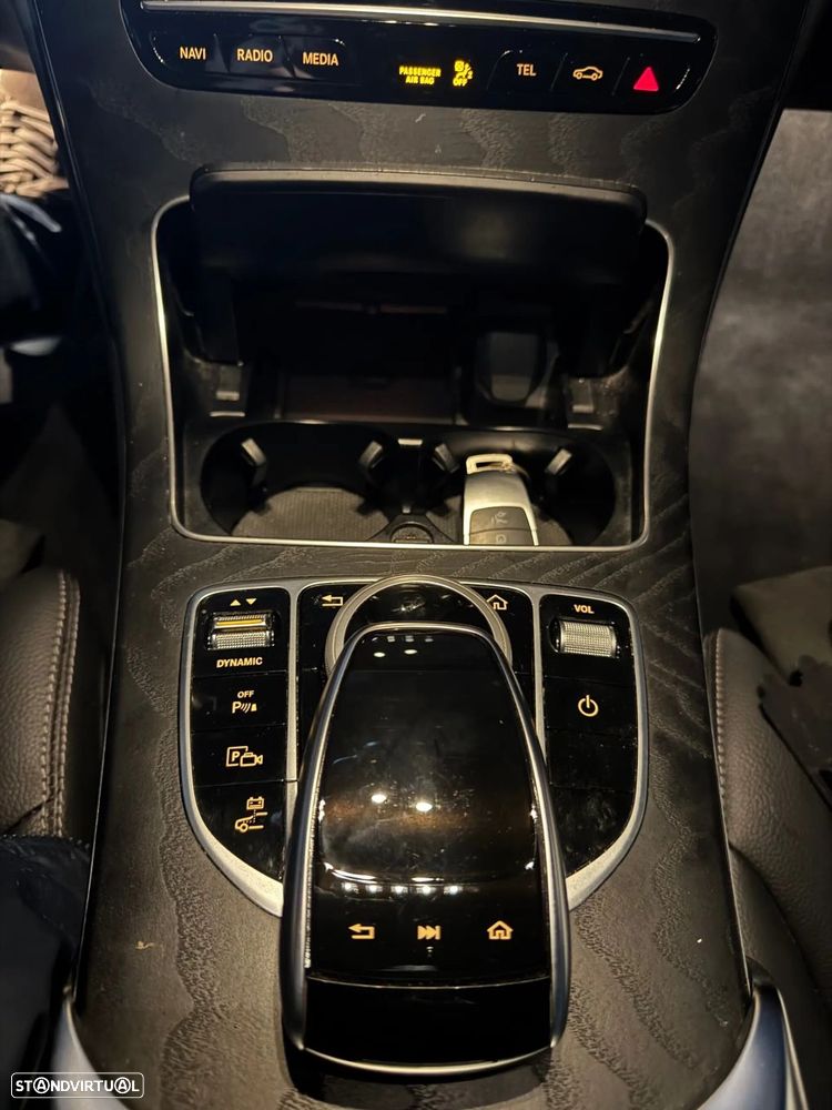 Mercedes-Benz C 300 de AMG Line - 21