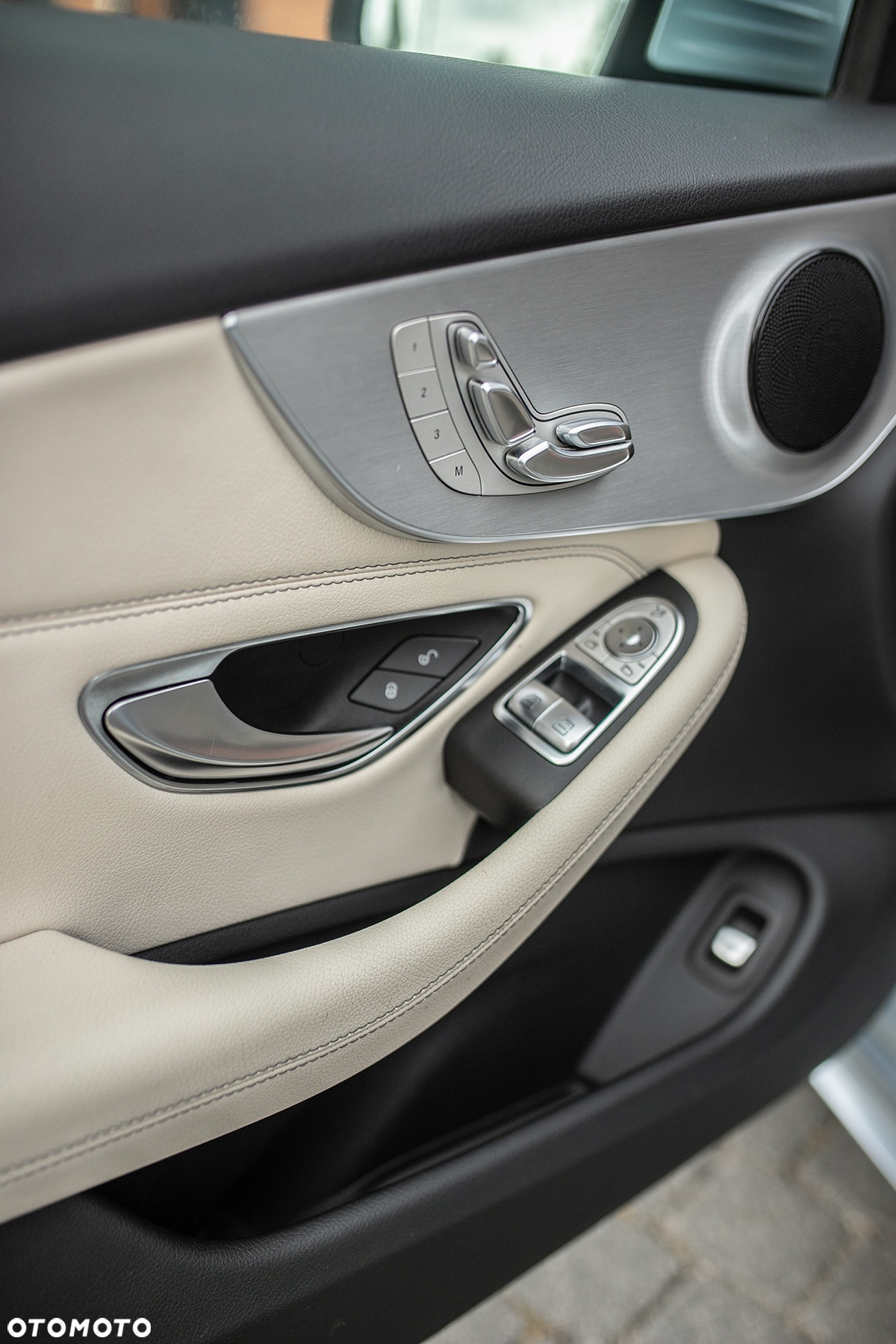 Mercedes-Benz Klasa C 300 Coupe 7G-TRONIC AMG Line - 12