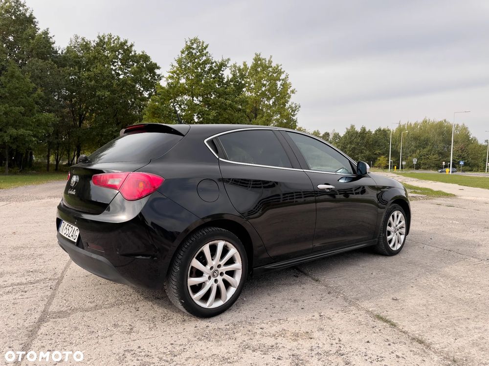 Alfa Romeo Giulietta - 8