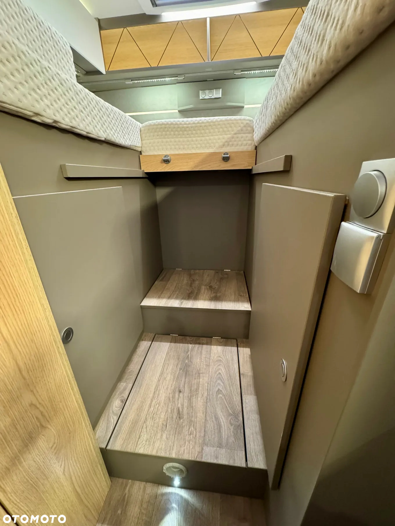 LMC Hymer H664 2023 Jak NOWY piękny kamper półintegra 4os bdb dopos. FV23% - 38