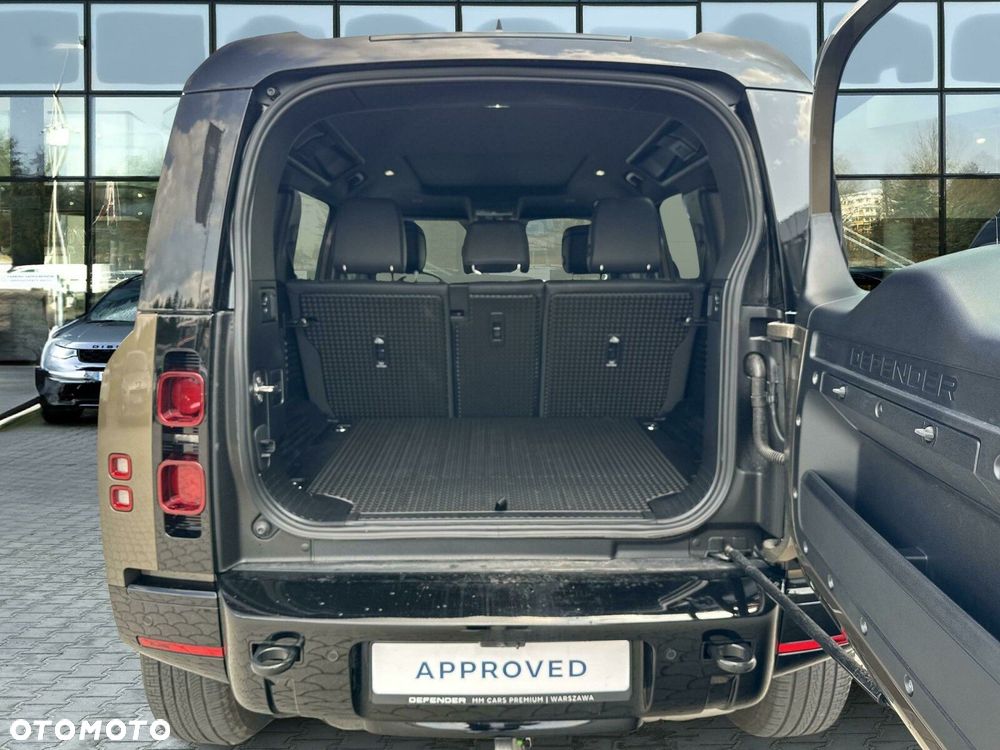 Land Rover Defender - 20