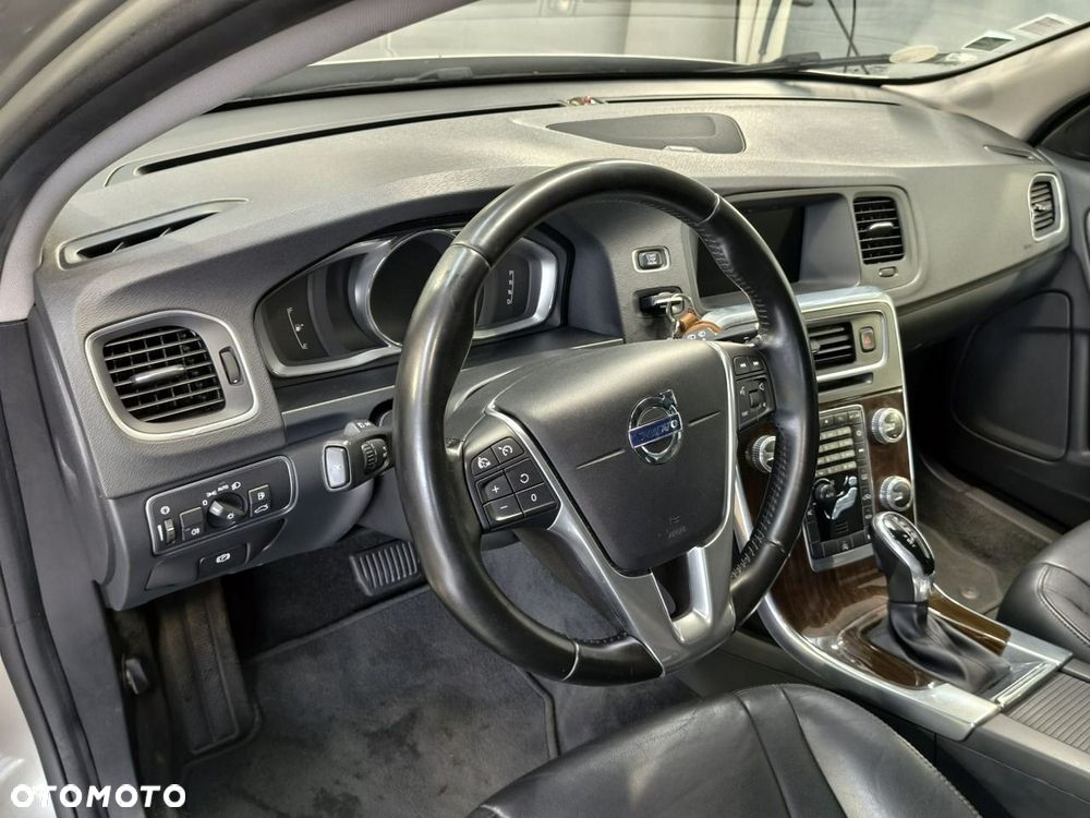 Volvo V60 - 10
