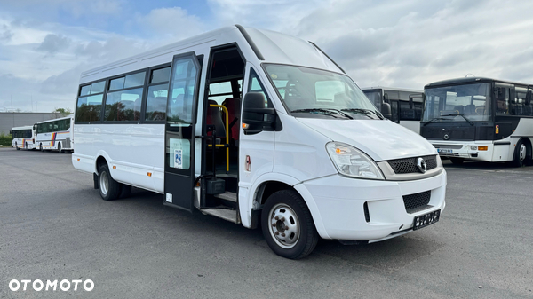 Irisbus Iveco Daily / 23 miejsca / Cena 87000 zł netto