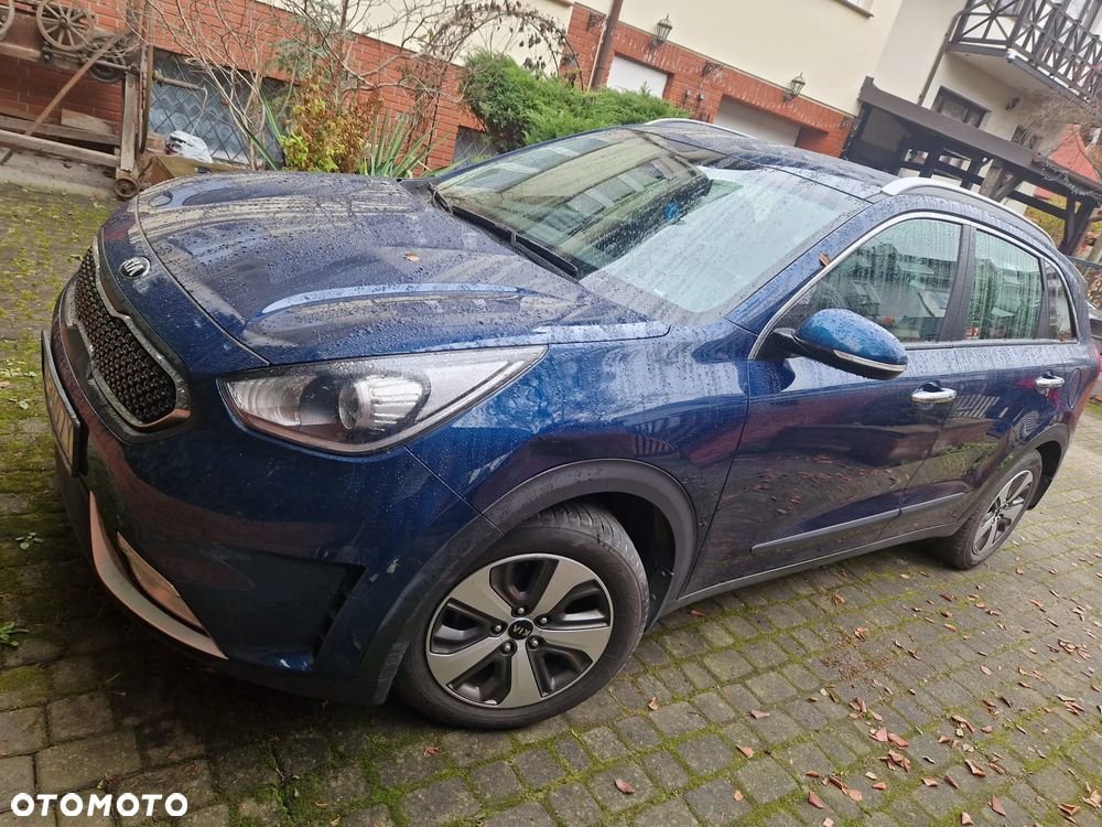 Kia Niro 1.6 GDI Hybrid L - 1