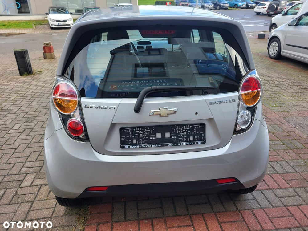 Chevrolet Spark 1.0 Base+ - 13