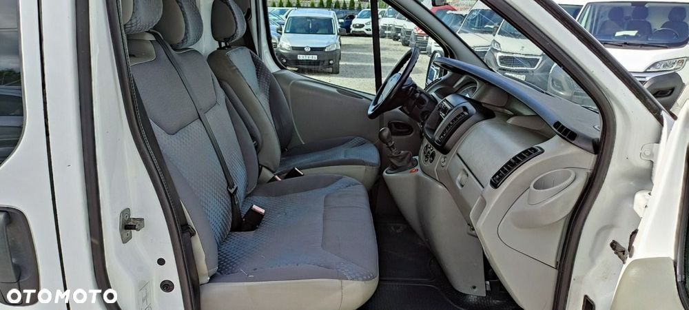 Renault Trafic - 8