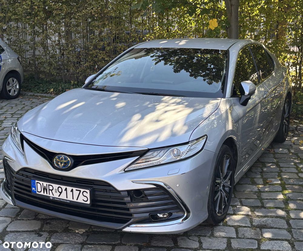 Toyota Camry - 2