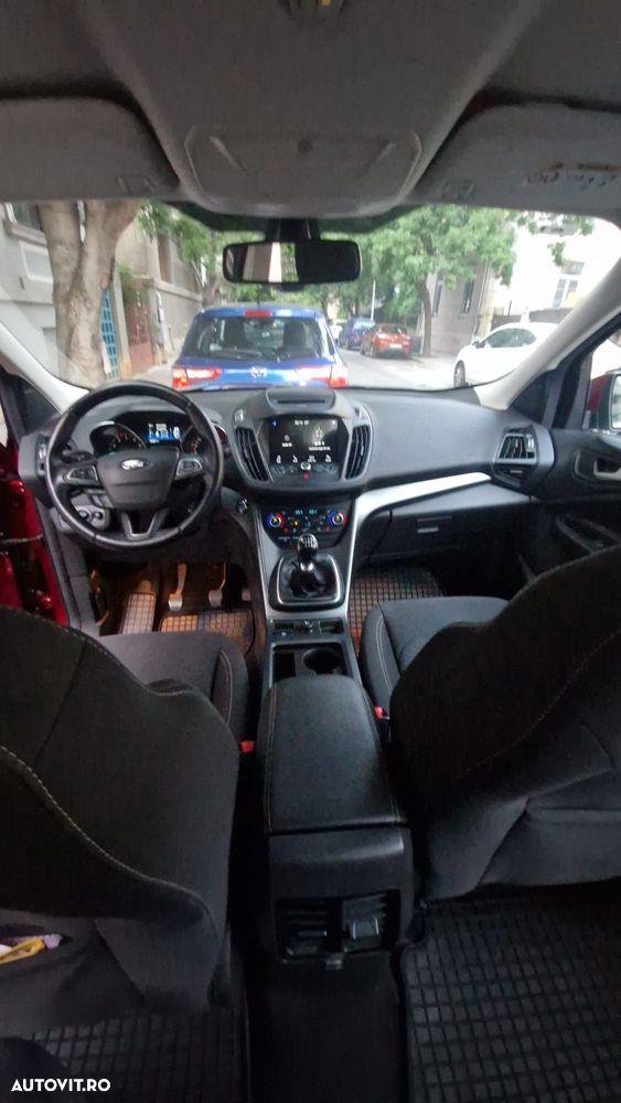 Ford Kuga - 19