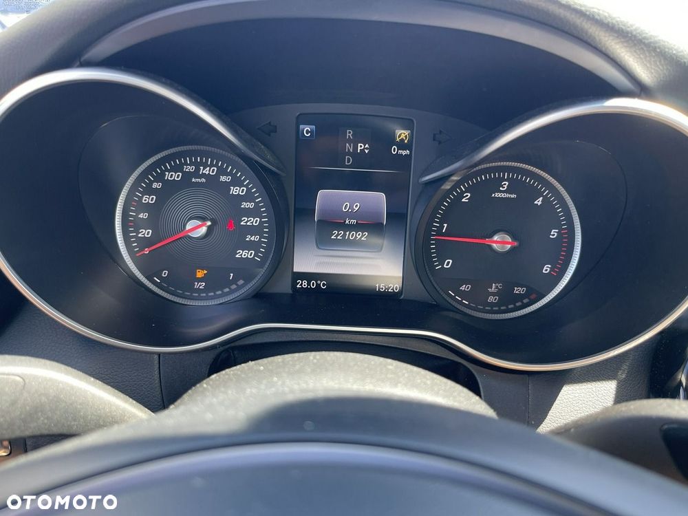 Mercedes-Benz Klasa C 220 d 4Matic 9G-TRONIC AMG Line - 10