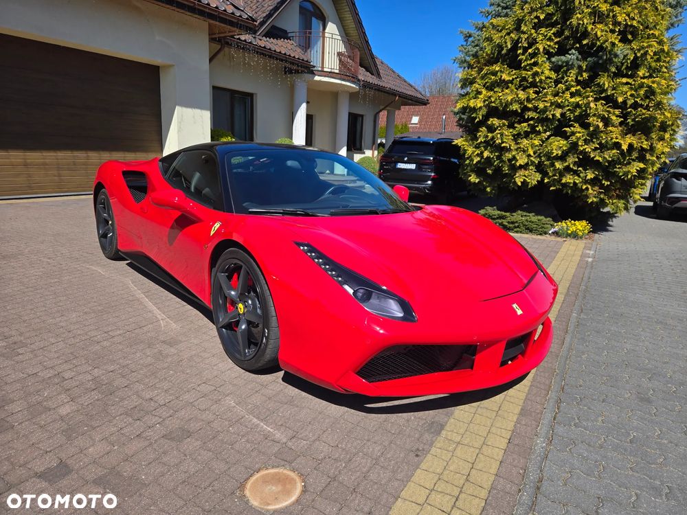 Ferrari 488 - 3