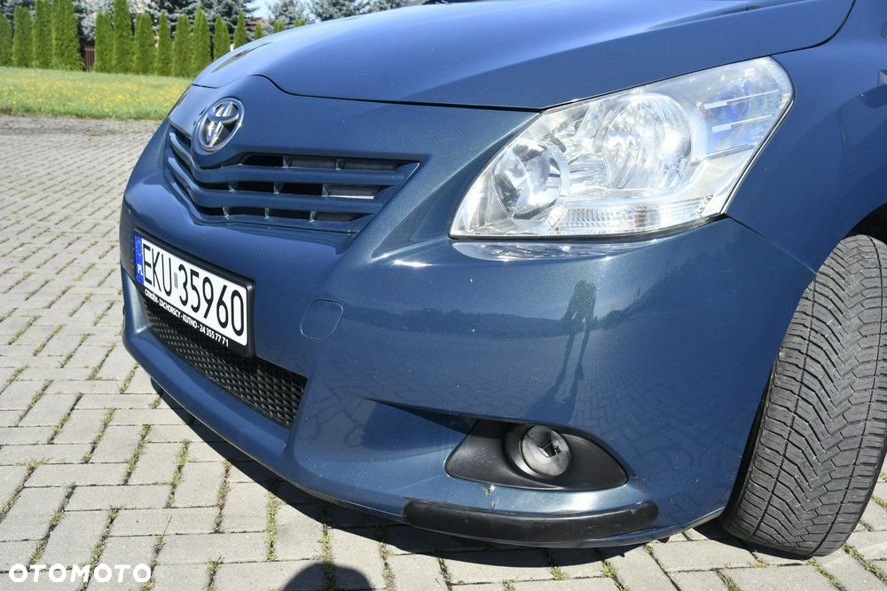 Toyota Verso - 5