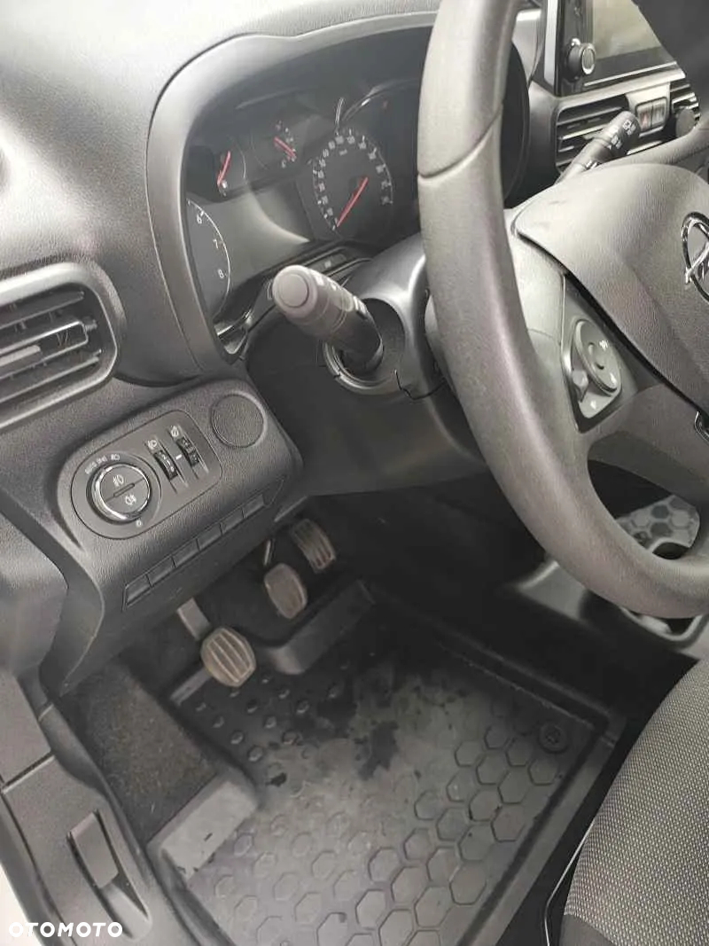 Opel Combo - 11