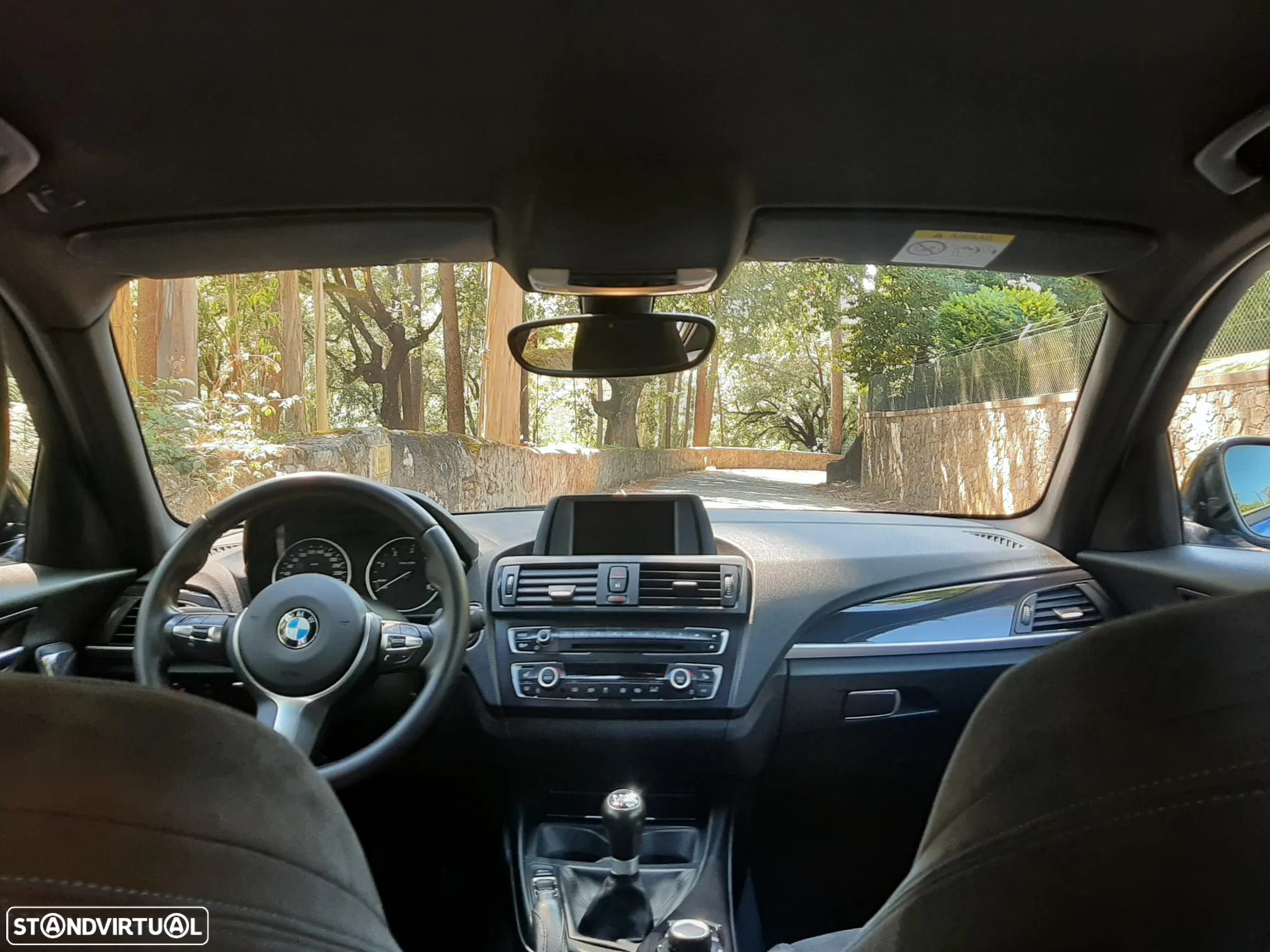BMW 118 d Pack M - 13
