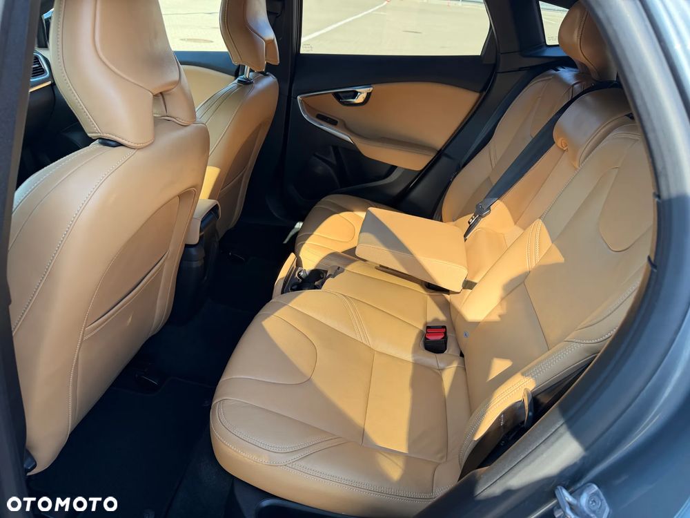 Volvo V40 D3 Drive-E Summum - 8