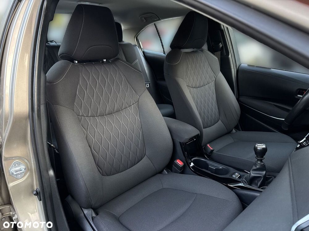 Toyota Corolla - 15