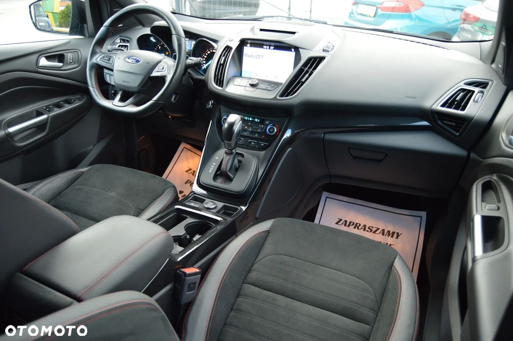 Ford Kuga 2.0 TDCi 4x4 ST-Line - 35