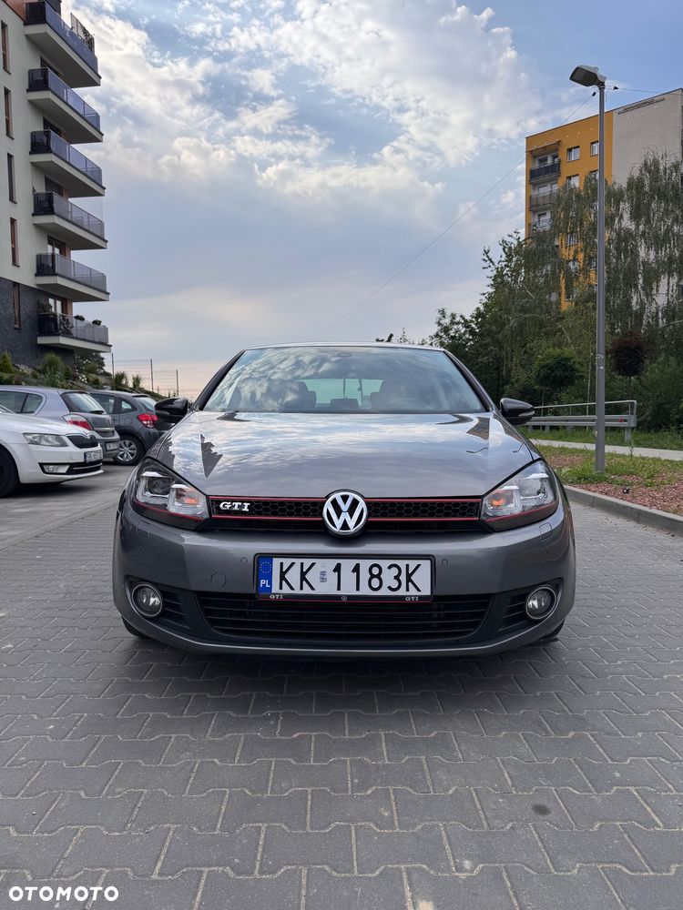 Volkswagen Golf - 4