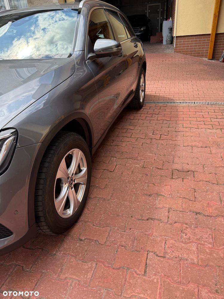 Mercedes-Benz GLC - 25