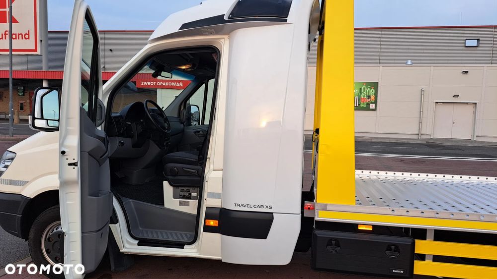 Mercedes-Benz Sprinter 519 - 11