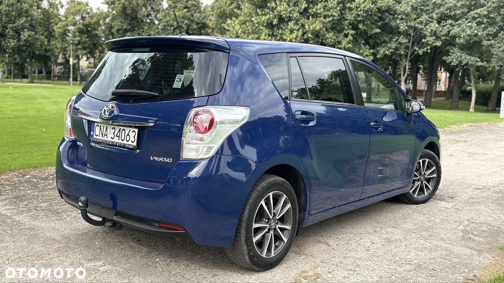 Toyota Verso - 2