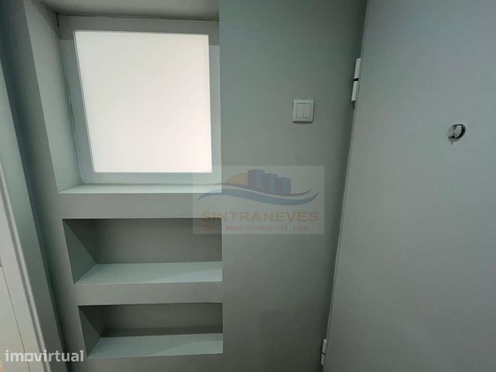 Apartamento Cave T2, Localização Privilegiada, ao Pé da Igreja, Tot... - Grande imagem: 4/17