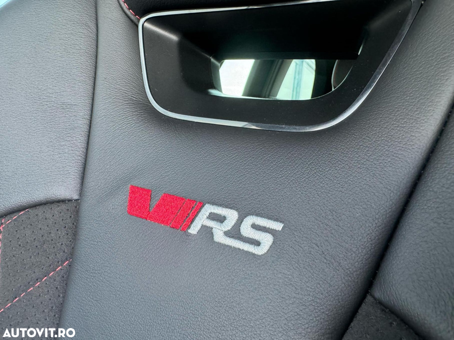 Skoda Octavia Combi 2.0 TDI DSG RS Plus - 15