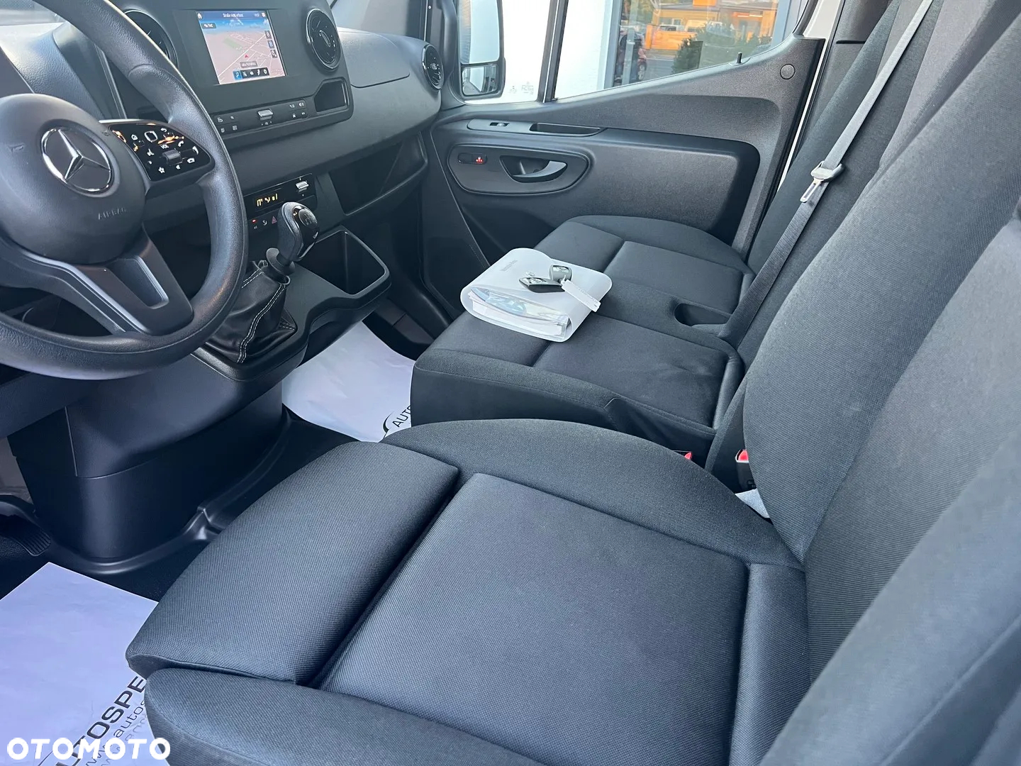 Mercedes-Benz Sprinter - 27